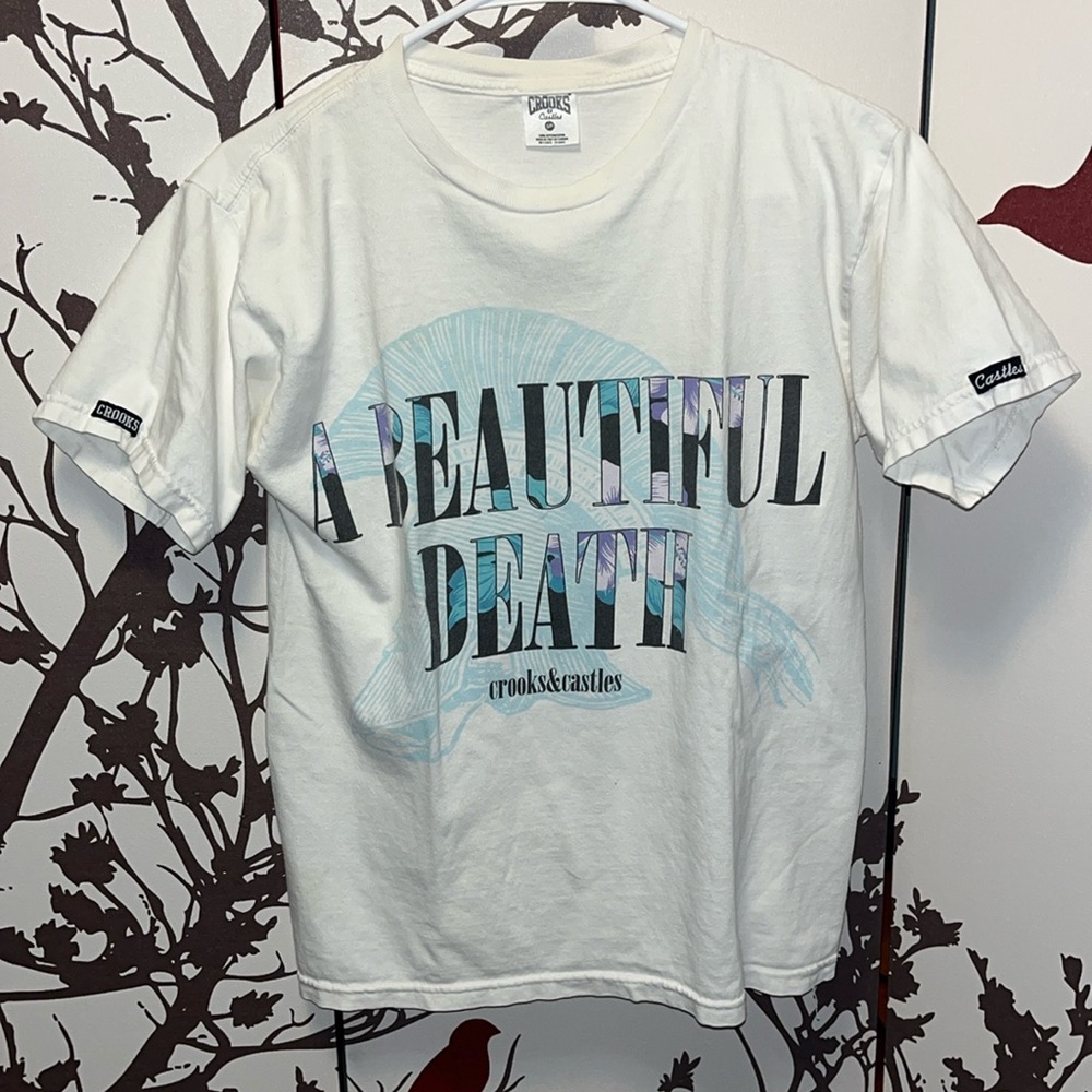 Crooks & Castles Vintage A Beautiful Death Mens Size S White Graphic T-Shirt $28